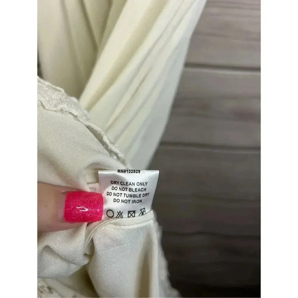 Lovers + Friends Women's White Boho Halter Ruffled Maxi Dress Size Small NWT - Picture 7 of 8